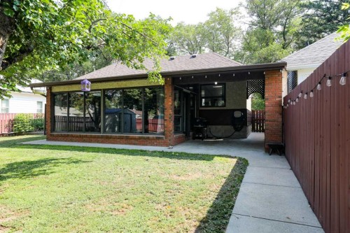 732 12B Street North, Lethbridge, AB - Outdoor With Deck Patio Veranda