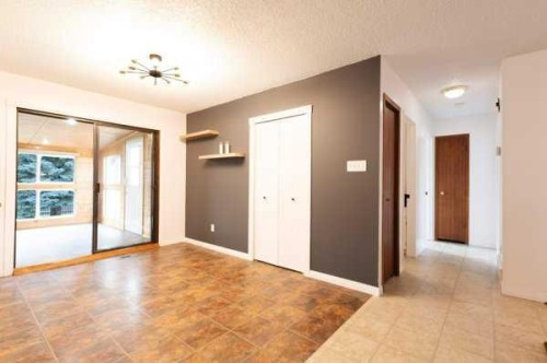 4106 Heirloom Crescent, Taber, AB - Indoor Photo Showing Other Room