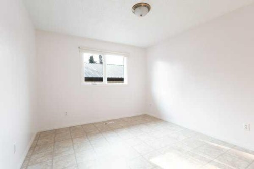 4106 Heirloom Crescent, Taber, AB - Indoor Photo Showing Other Room