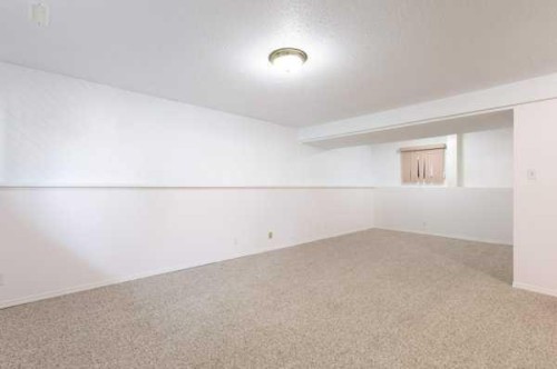 4106 Heirloom Crescent, Taber, AB - Indoor Photo Showing Other Room