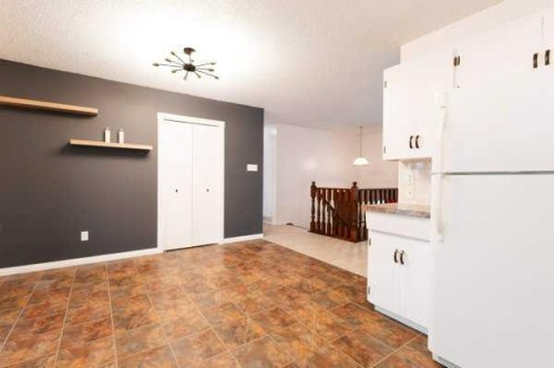 4106 Heirloom Crescent, Taber, AB - Indoor Photo Showing Other Room