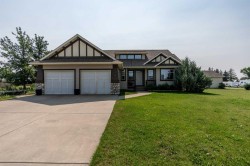 178 East 100 South Raymond, AB T0K 2S0