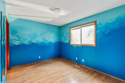 11 Rutgers Crescent West, Lethbridge, AB - Indoor Photo Showing Other Room