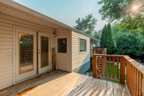 11 Rutgers Crescent West, Lethbridge, AB - Outdoor With Deck Patio Veranda With Exterior