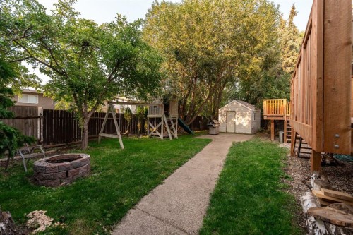 11 Rutgers Crescent West, Lethbridge, AB - Outdoor