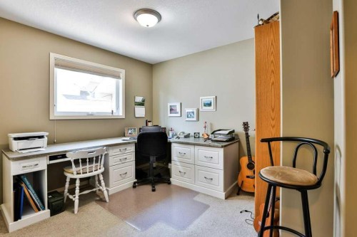 54 Rivercrest Court West, Lethbridge, AB - Indoor Photo Showing Office