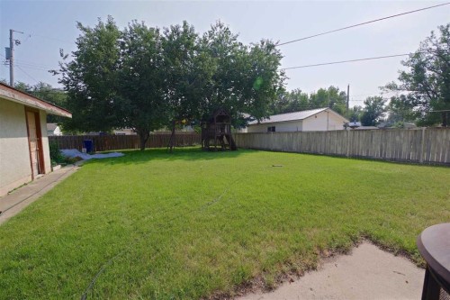 5408 45 Avenue, Taber, AB - Outdoor With Backyard