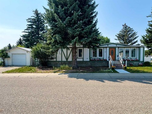 14 Dalhousie Court West, Lethbridge, AB - Outdoor