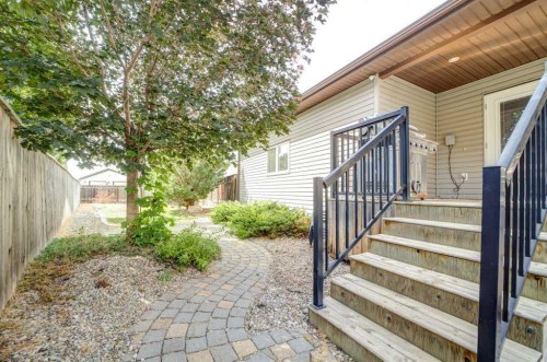 193 Mt Sundance Crescent West, Lethbridge, AB 