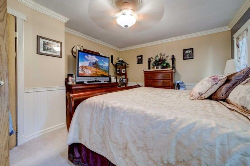 5113 2 Street West, Claresholm, AB - Indoor Photo Showing Bedroom