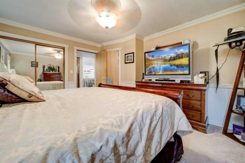 5113 2 Street West, Claresholm, AB - Indoor Photo Showing Bedroom