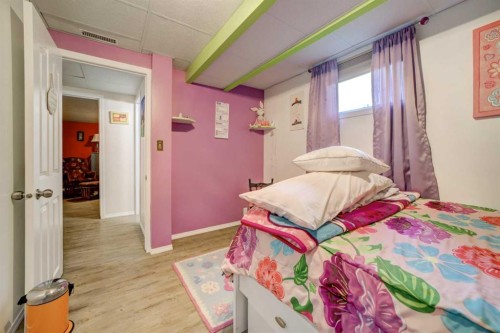 5113 2 Street West, Claresholm, AB - Indoor Photo Showing Bedroom
