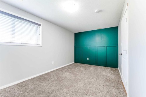 352 Crocus Terrace West, Lethbridge, AB - Indoor Photo Showing Other Room
