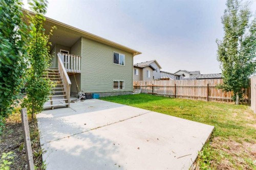 352 Crocus Terrace West, Lethbridge, AB - Outdoor