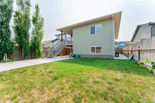352 Crocus Terrace West, Lethbridge, AB - Outdoor With Exterior
