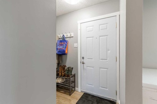 43-55 Lemoyne Crescent West, Lethbridge, AB - Indoor Photo Showing Other Room