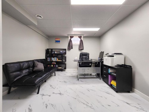 5122 5Th Street West, Claresholm, AB - Indoor Photo Showing Basement