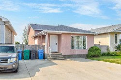 78 CHILCOTIN Road WESTLethbridge, AB T1K 7H1