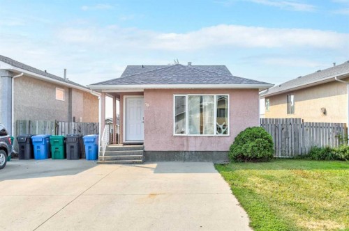 78 Chilcotin Road West, Lethbridge, AB - Outdoor