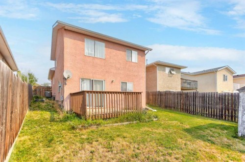 78 Chilcotin Road West, Lethbridge, AB - Outdoor With Exterior