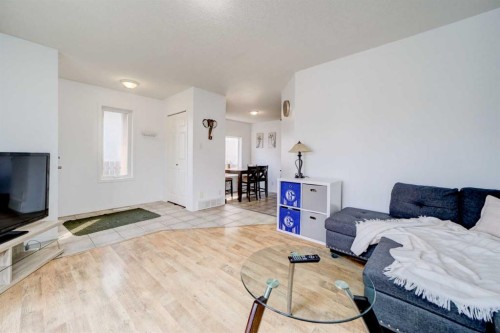 78 Chilcotin Road West, Lethbridge, AB - Indoor
