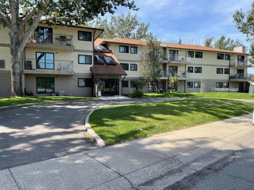 207-855 Columbia Boulevard West, Lethbridge, AB - Outdoor With Balcony With Facade