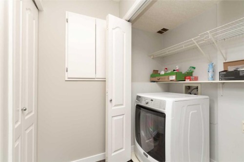 158 Jerry Potts Boulevard West, Lethbridge, AB - Indoor Photo Showing Laundry Room