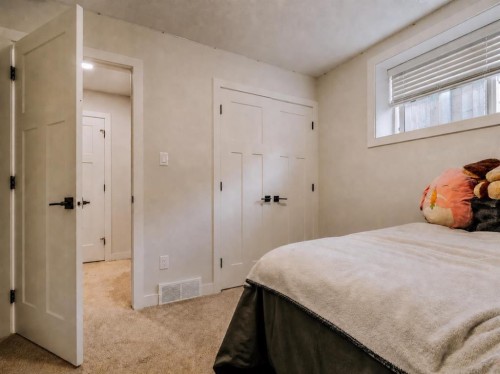 1369 Pacific Circle West, Lethbridge, AB - Indoor Photo Showing Bedroom