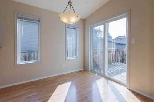 654 Blackfoot Terrace West, Lethbridge, AB - Indoor Photo Showing Other Room