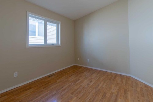 654 Blackfoot Terrace West, Lethbridge, AB - Indoor Photo Showing Other Room