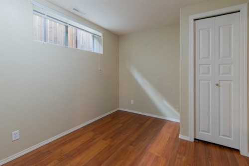 654 Blackfoot Terrace West, Lethbridge, AB - Indoor Photo Showing Other Room
