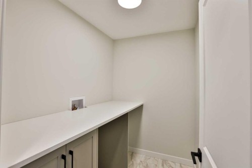 877 Devonia Circle West, Lethbridge, AB - Indoor Photo Showing Other Room