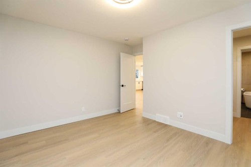 1418 25 Avenue North, Lethbridge, AB - Indoor Photo Showing Other Room
