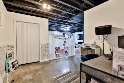 4241 60 Avenue, Taber, AB - Indoor Photo Showing Other Room