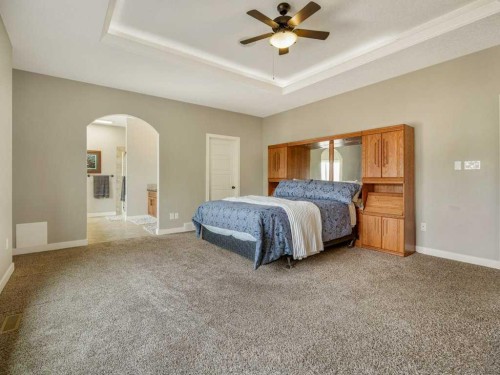 43 Riverine Lane West, Lethbridge, AB - Indoor Photo Showing Bedroom