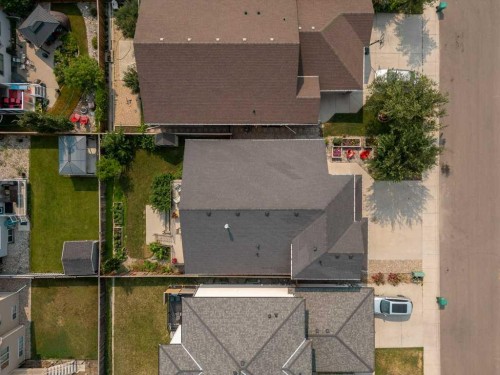 43 Riverine Lane West, Lethbridge, AB - Outdoor