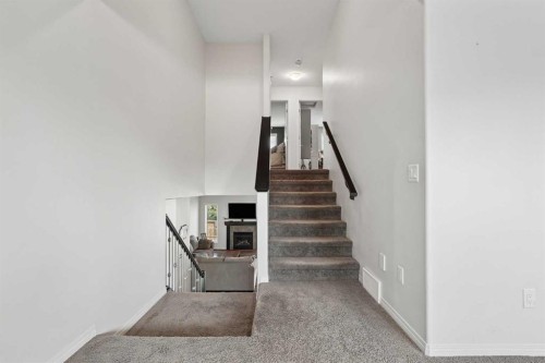 19 Riverland Close West, Lethbridge, AB - Indoor Photo Showing Other Room