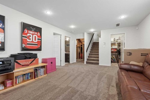 19 Riverland Close West, Lethbridge, AB - Indoor Photo Showing Other Room