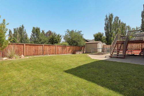 19 Riverland Close West, Lethbridge, AB - Outdoor
