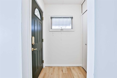 722 20 Street South, Lethbridge, AB 