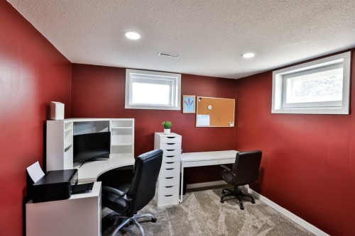 1009 6 Avenue North, Lethbridge, AB - Indoor Photo Showing Office