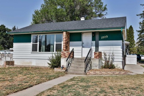 1009 6 Avenue North, Lethbridge, AB - Outdoor