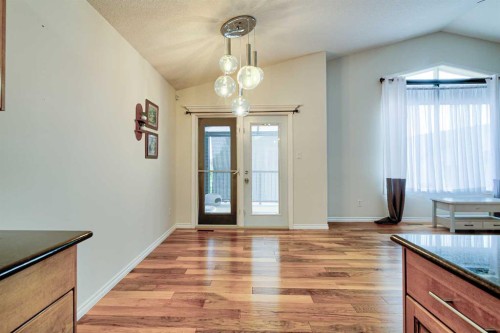 544 Couleesprings Crescent South, Lethbridge, AB - Indoor Photo Showing Other Room