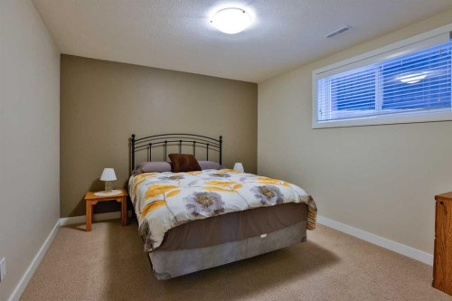 1577 Coalbanks Boulevard West, Lethbridge, AB - Indoor Photo Showing Bedroom