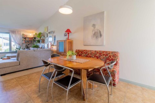 198 Blackfoot Boulevard West, Lethbridge, AB 