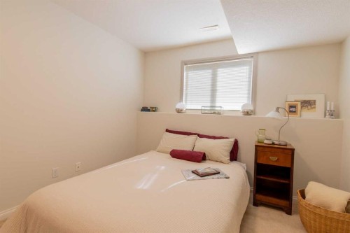 198 Blackfoot Boulevard West, Lethbridge, AB 