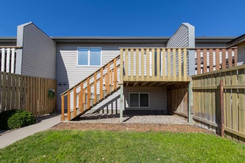 198 Blackfoot Boulevard West, Lethbridge, AB 