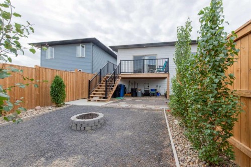 403 Caledonia Boulevard West, Lethbridge, AB - Outdoor