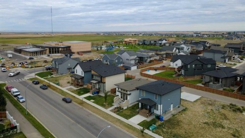 403 Caledonia Boulevard West, Lethbridge, AB - Outdoor With View