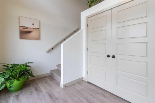 403 Caledonia Boulevard West, Lethbridge, AB - Indoor Photo Showing Other Room